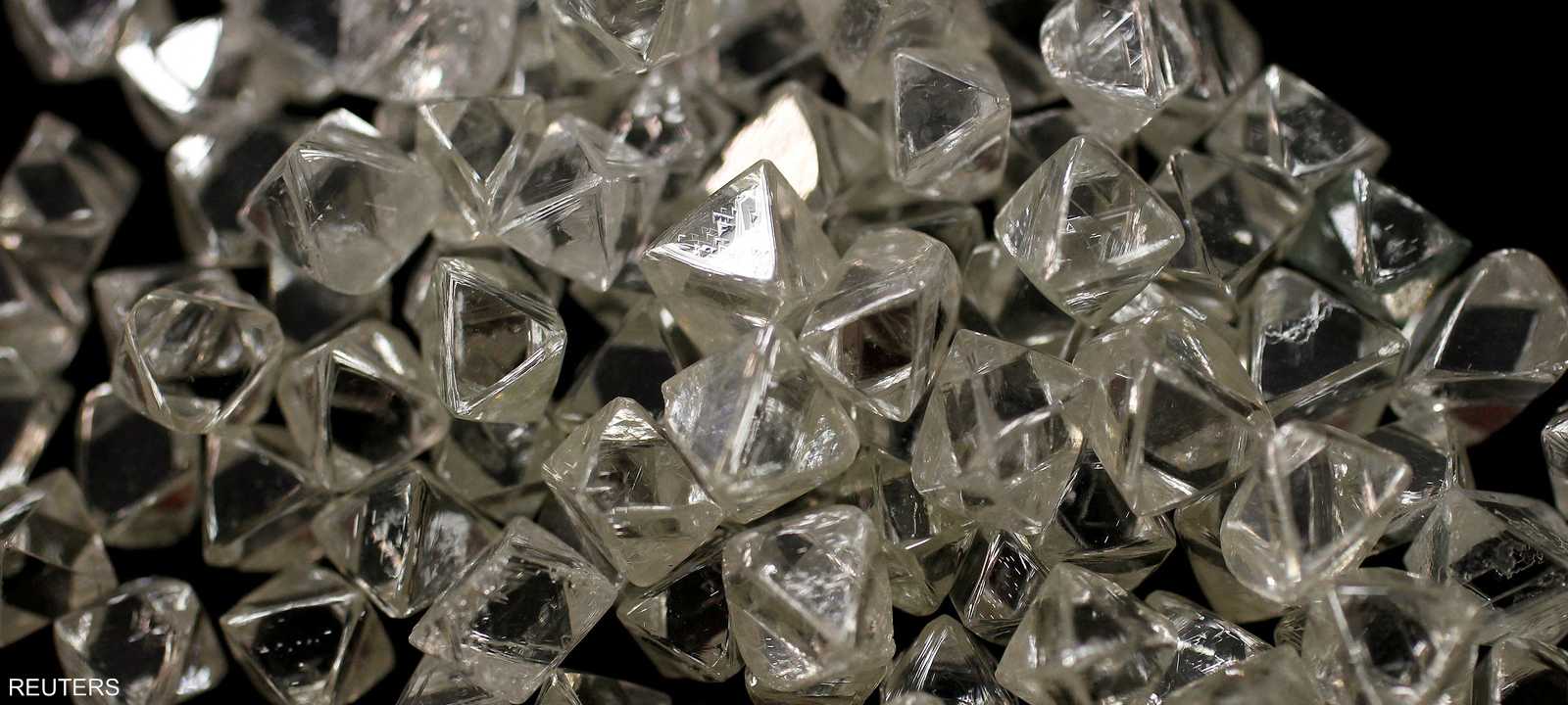 كيف يمكن للماس أن يُنقذ مراكز البيانات من استهلاك الطاقة؟