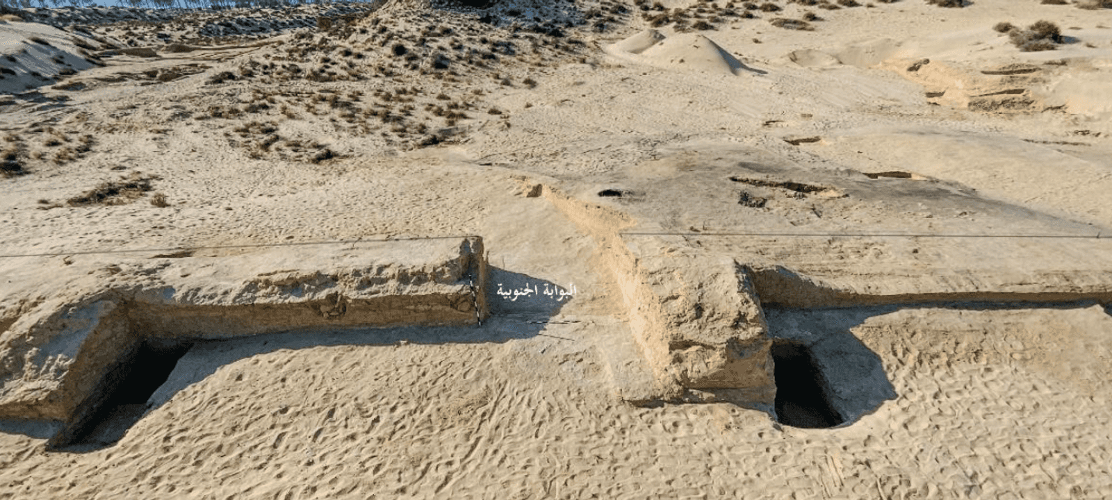القلعة من أكبر وأهم القلاع المكتشفة على طريق حورس الحربي