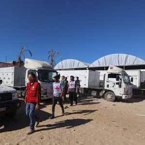 إسرائيل تسلمت رفات رهينتين عبر الصليب الأحمر