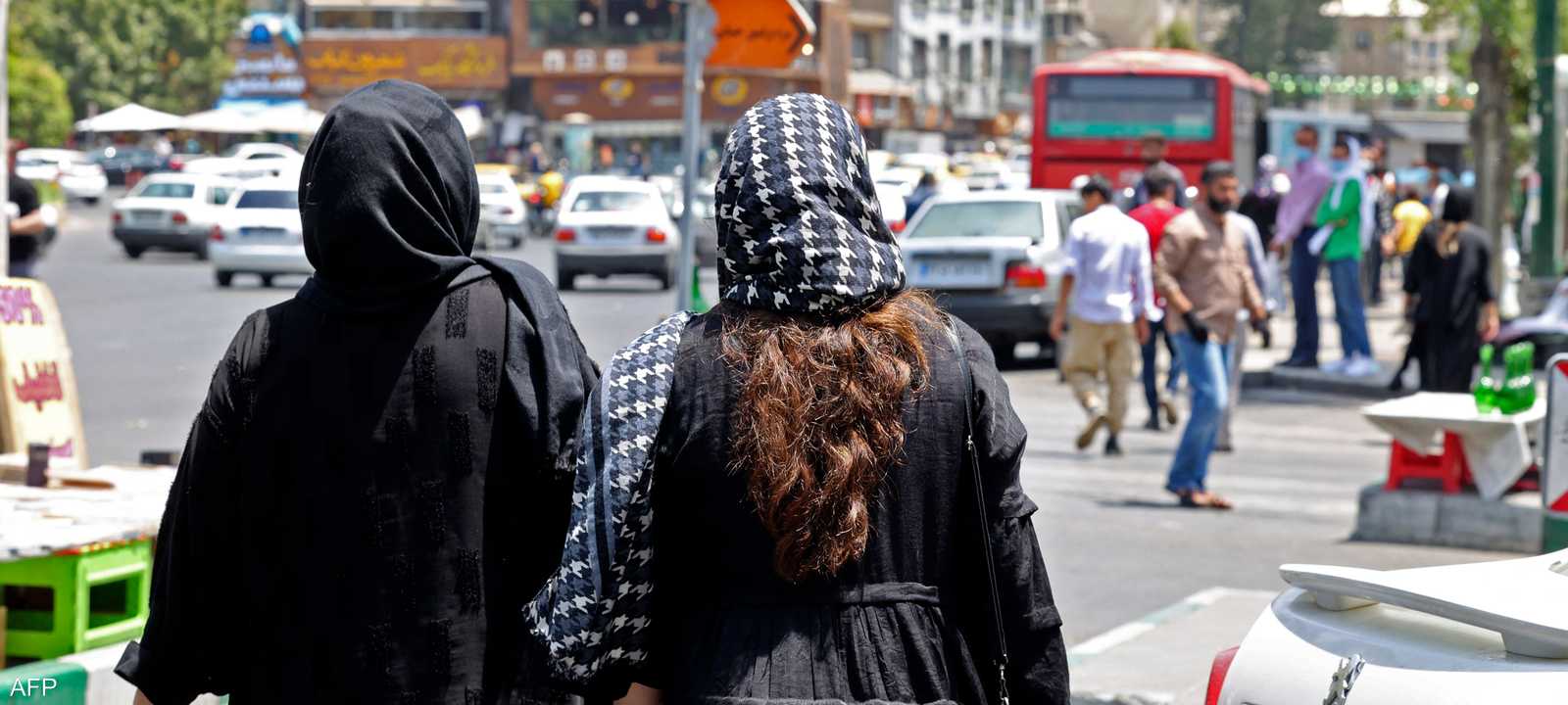 الحجاب موضوع شائك في إيران