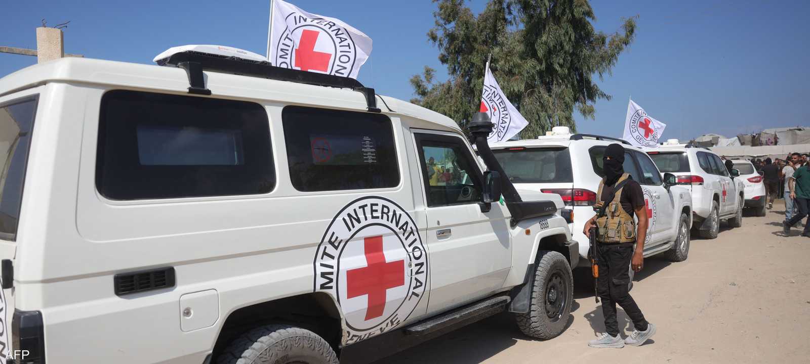 سيارات الصليب الأحمر في غزة.. أرشيفية