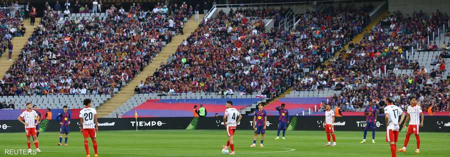 لاعبو برشلونة وجيرونا يرفضون اللعب في أول 15 ثانية