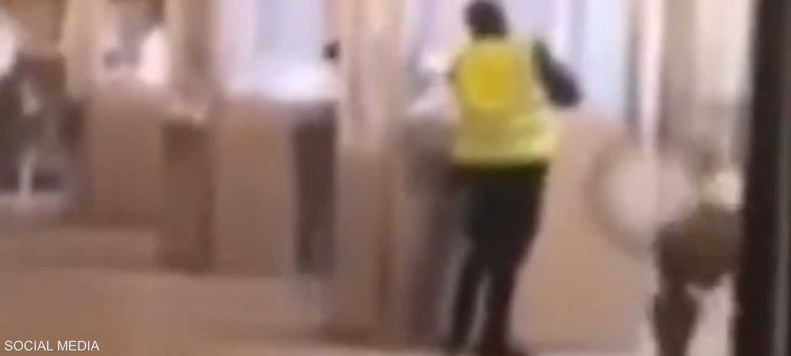 اللوفر سرق في 7 دقائق