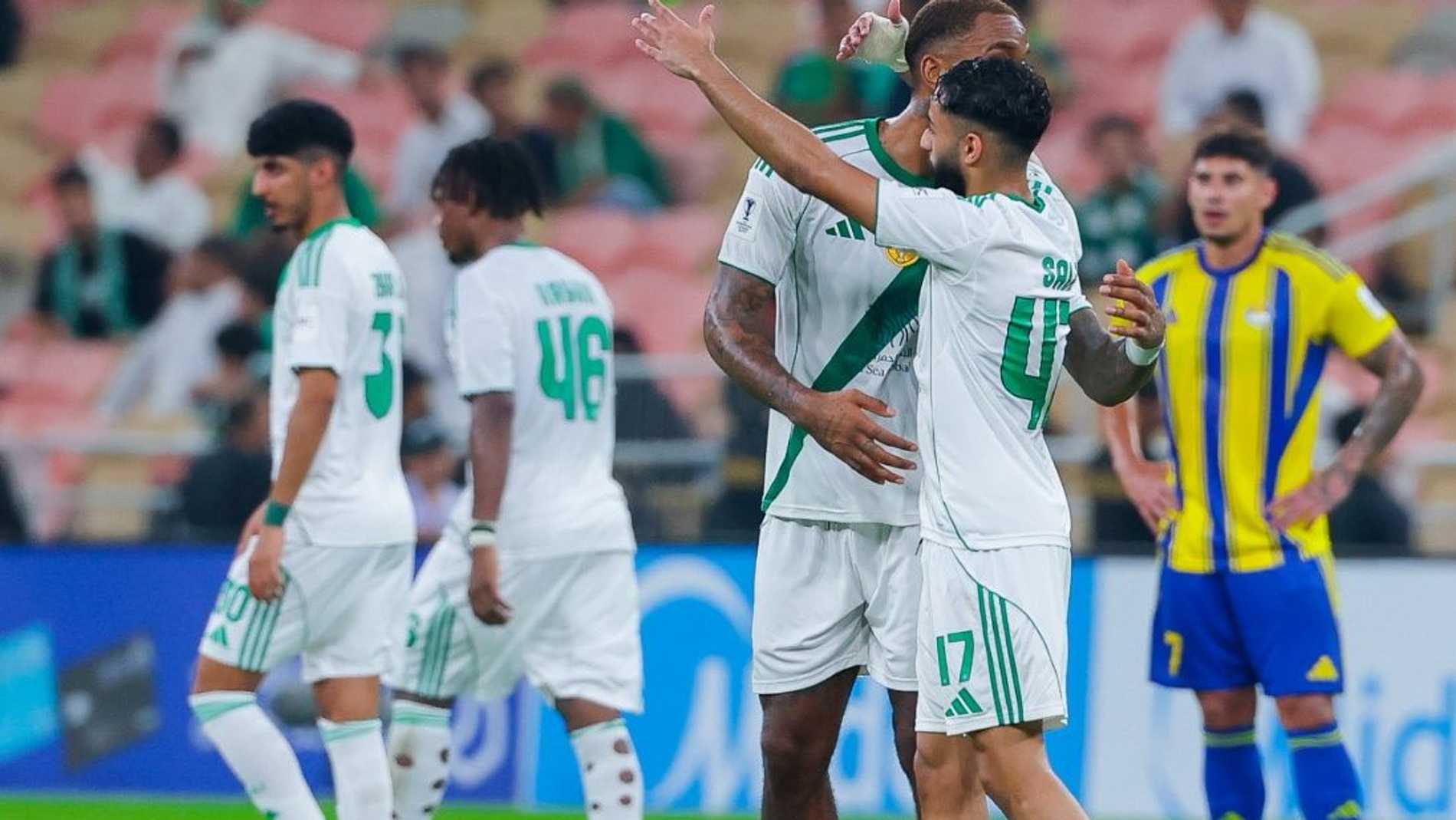 الأهلي يتصدر مجموعة الغرب بعد رباعية في شباك الغرافة 