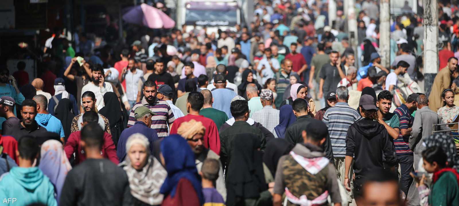 سكان غزة يمنون النفس بوقف الحرب