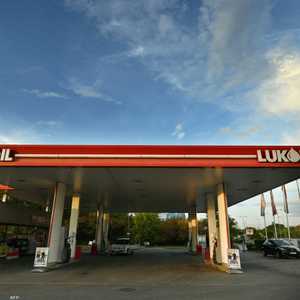 أرشيفية لمحطة وقود روسية