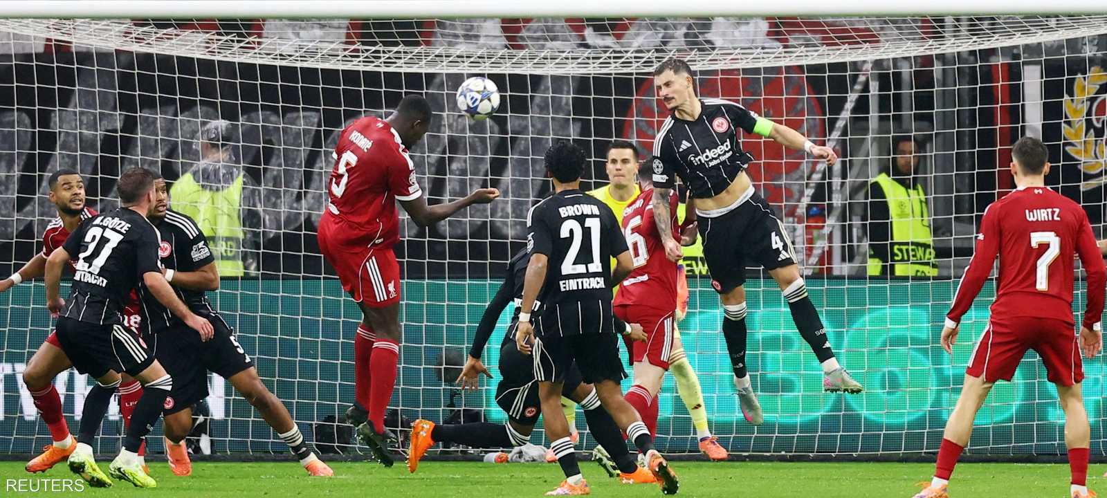 من المباراة بين الفريقين