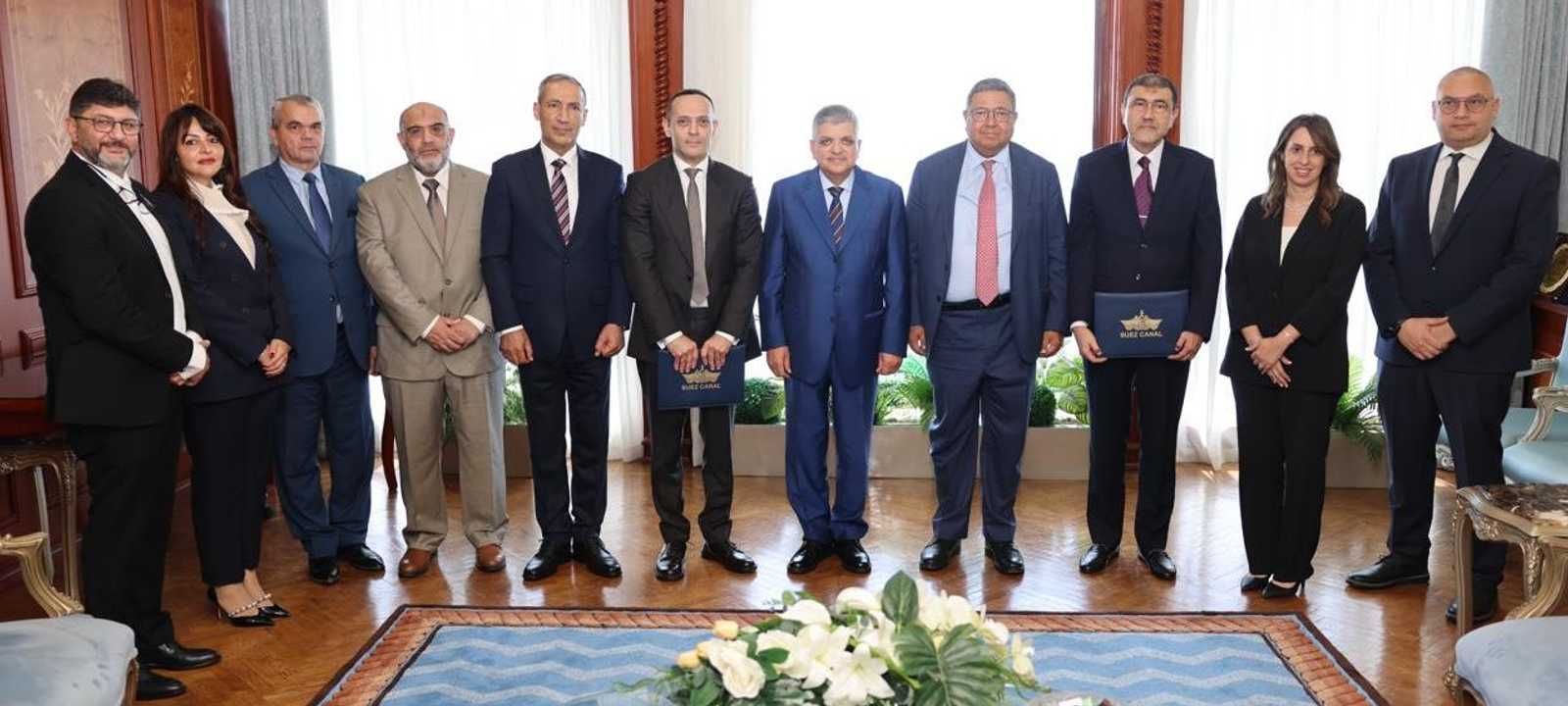 قناة السويس