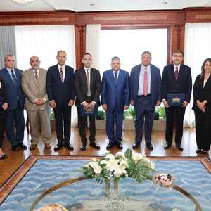 قناة السويس