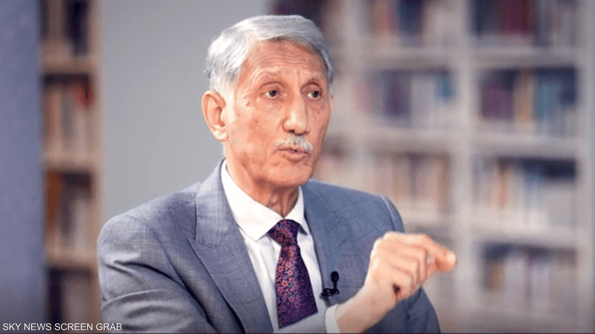 الكاتب الكويتي طالب الرفاعي