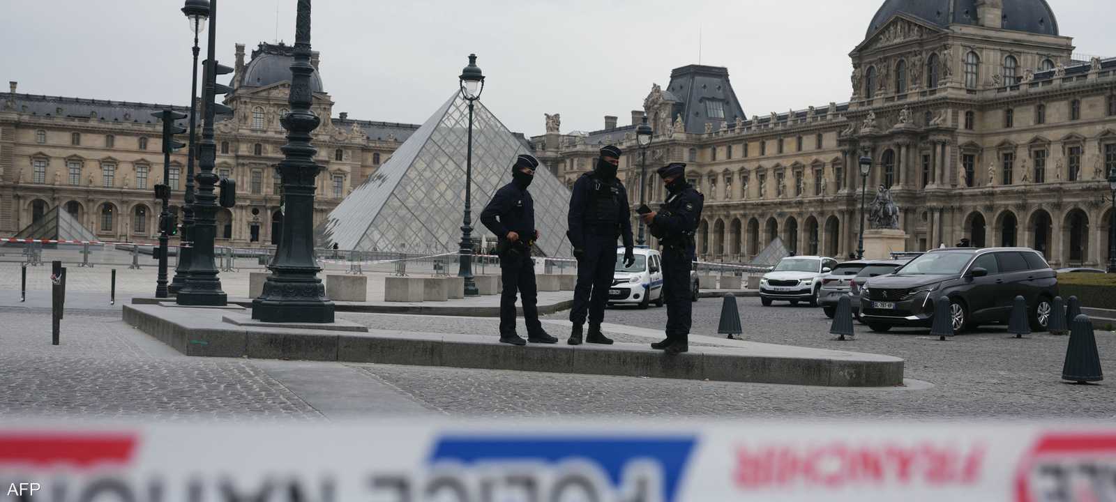 اقتحم اللصوص خزانتي عرض وهربوا ومعهم 8 قطع مجوهرات