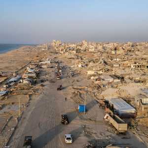 إسرائيل تسمح بدخول حماس والصليب الأحمر المنطقة الصفراء