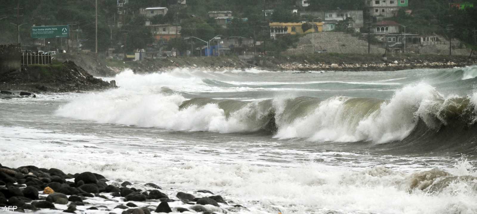 اشتدت قوة إعصار "ميليسا" ليتحول إلى إعصار كبير من الفئة 4