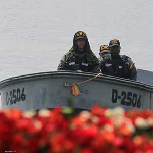 قوات فنزويلية تقوم بدورية وسط تصاعد التوتر مع أميركا