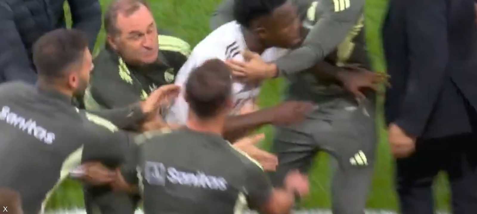 فينيسيوس انتفض على يامال