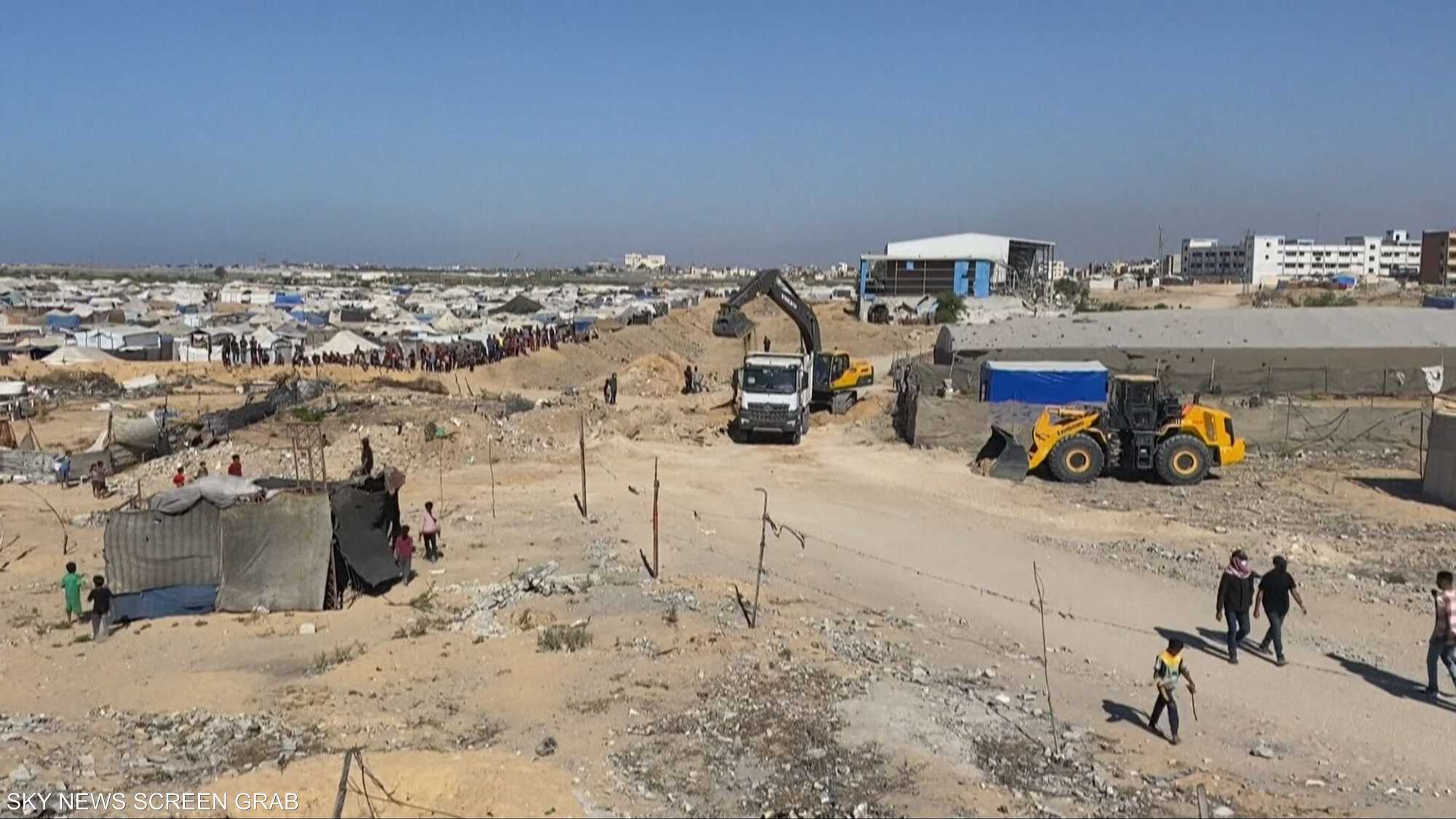 رفات الرهائن الإسرائيليين.. عنوان بات يهدد مسار اتفاق غزة..