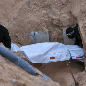 حركة حماس أعلنت العثور على جثتي رهينتين_أرشيف