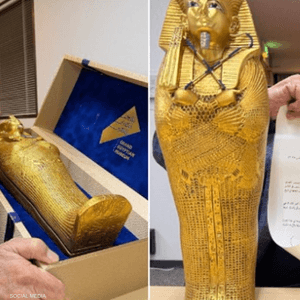 يوشيمورا أشاد بتصميم الدعوة