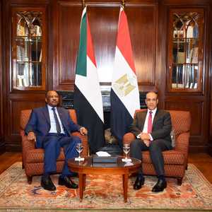 وزير الخارجية المصري يستقبل نظيره السوداني
