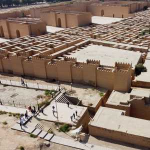 تهدد مستويات الملوحة العالية في مدينة بابل الأبنية القديمة