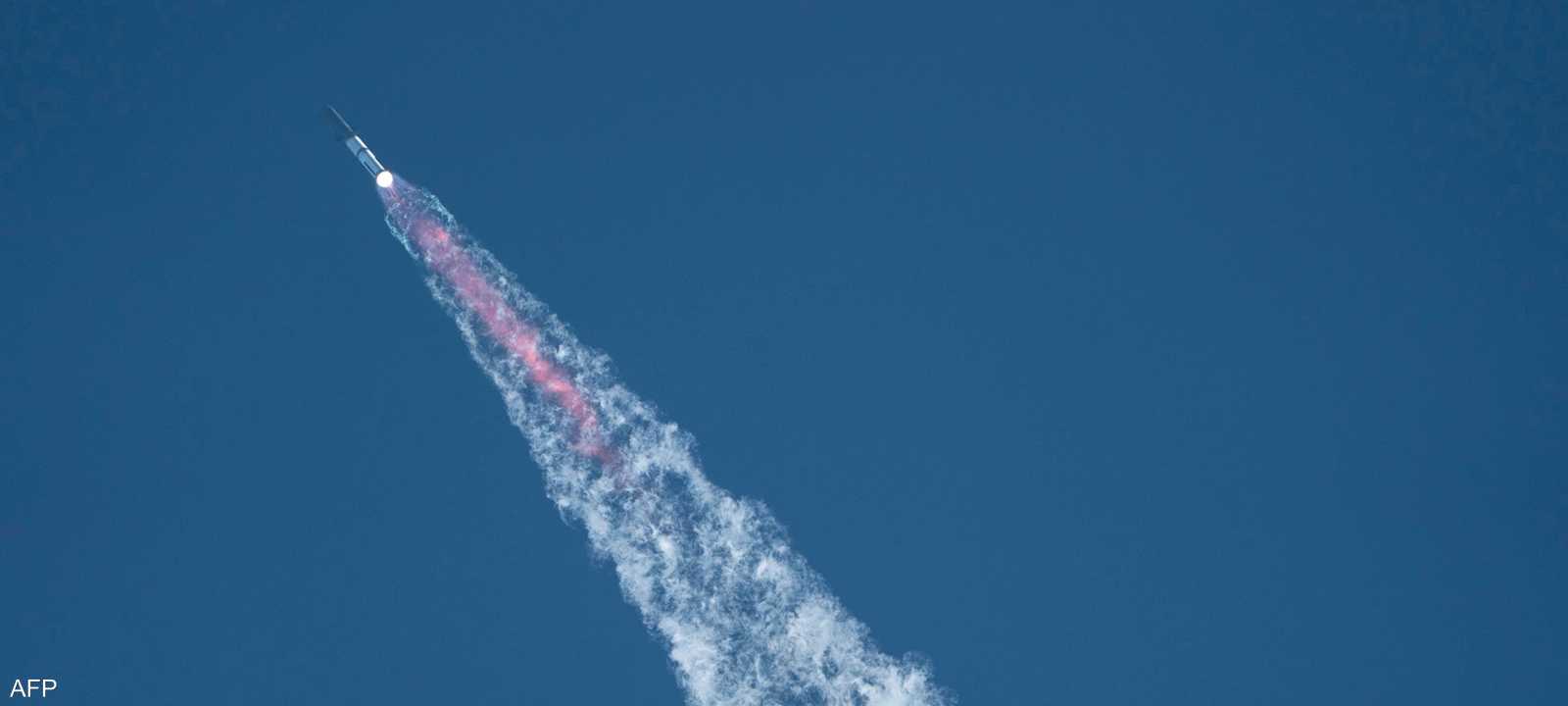 صاروخ ستارشيب 38 التابع لشركة سبيس إكس