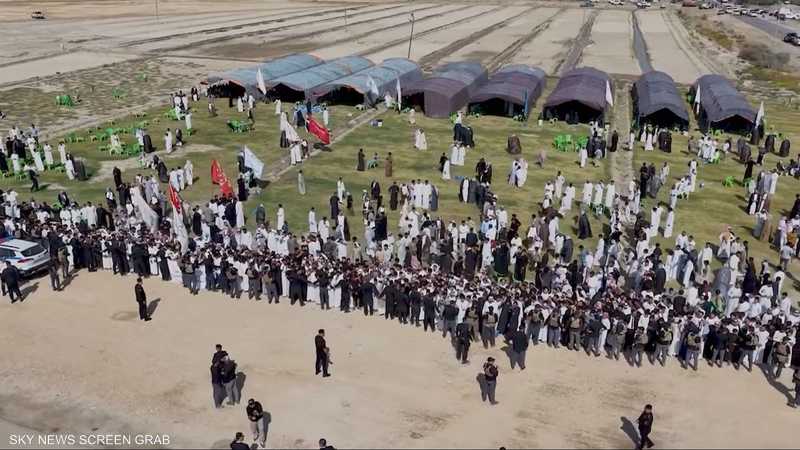 سياسيون عراقيون يخيرون الناخب بين المشاركة أو عودة الفاسدين