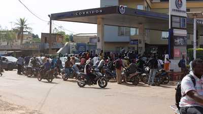 مالي.."القاعدة" يشدد حصاره على العاصمة ويرتكب انتهاكات مروعة