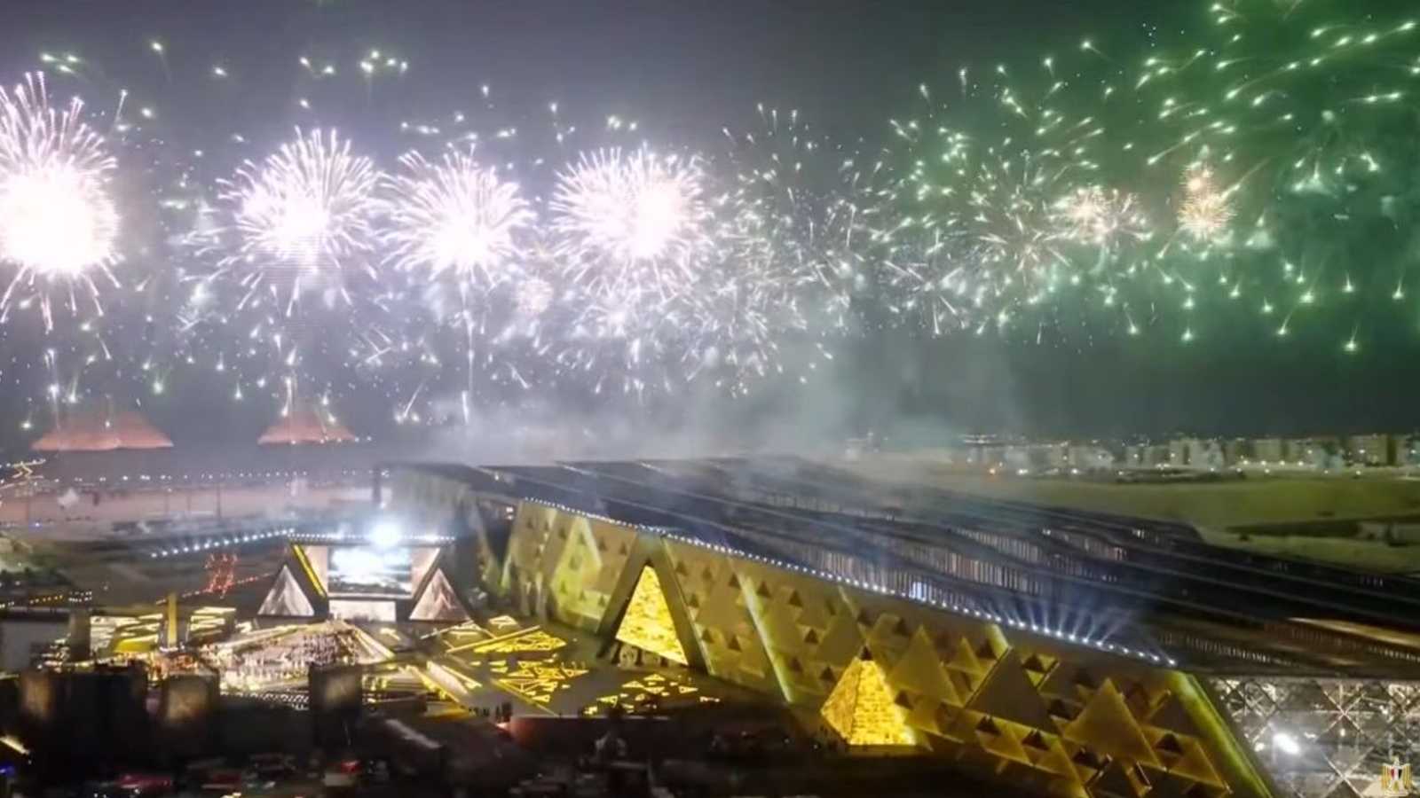 ألعاب نارية مبهرة