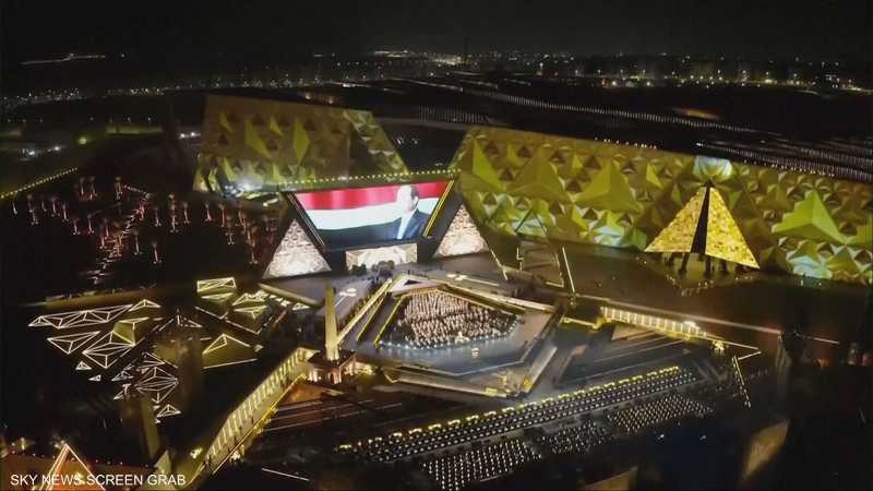 افتتاح مهيب للمتحف المصري الكبير في الجيزة بحضور عالمي واسع