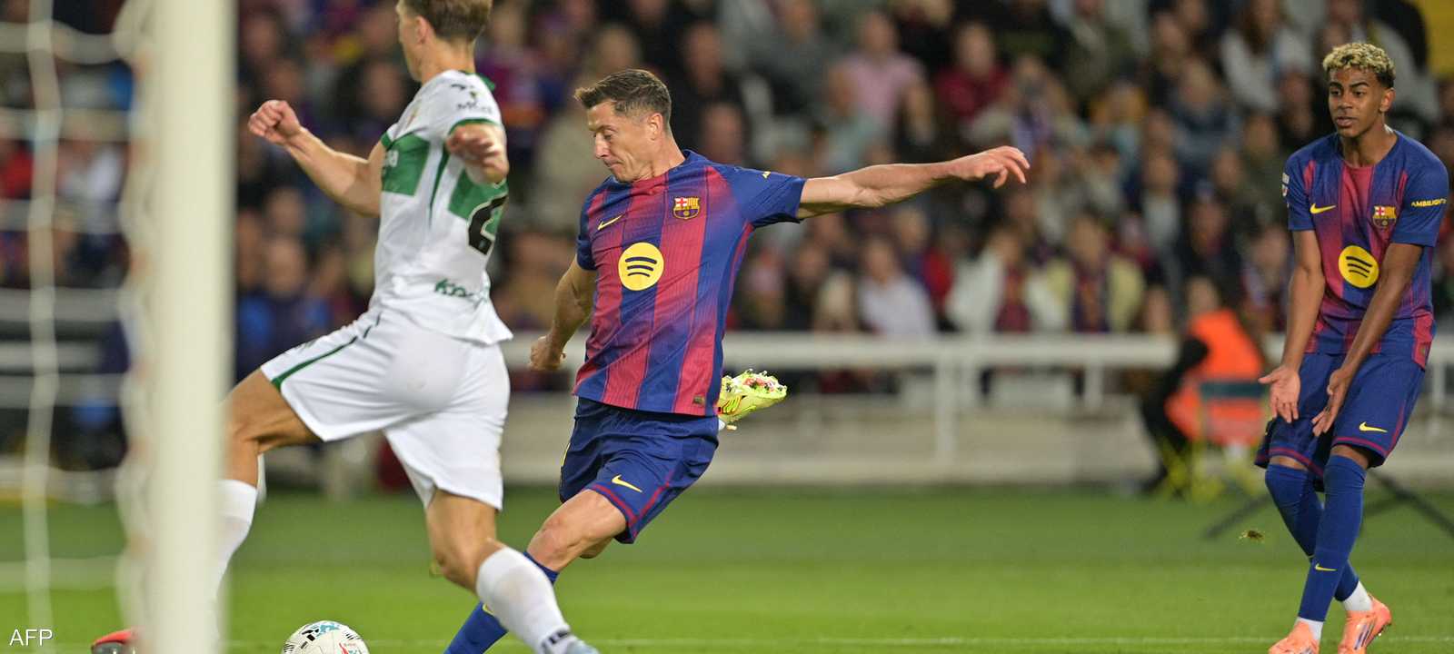 برشلونة فاز على إلتشي 3- 1 في الدوري الإسباني