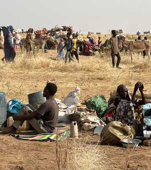 يعيش شكان الفاشر أوضاعا إنسانية قاسية