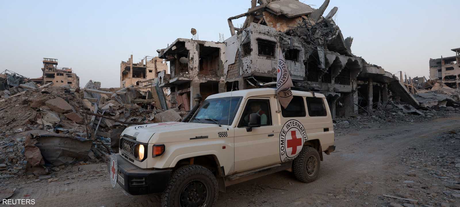 تتسلم إسرائيل جثث الرهائن عبر الصليب الأحمر في غزة.. أرشيفية