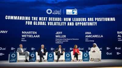 قادة الطاقة في "أديبك 2025" يحثّون على تسريع الاستثمارات