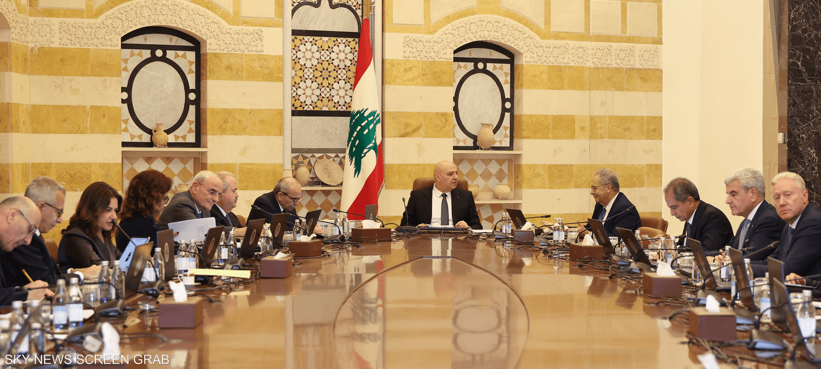 الرئيس اللبناني جوزيف عون خلال جلسة لمجلس الوزراء