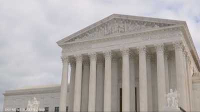 المحكمة العليا تنظر في دعوى ضد رسوم ترامب الجمركية