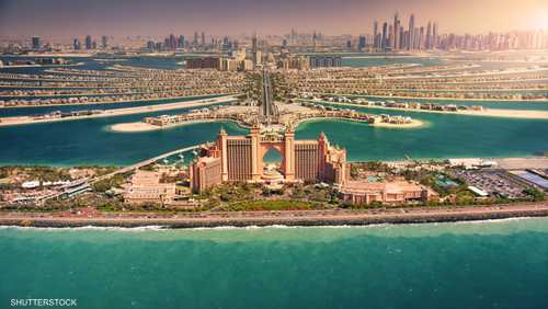 دبي تجذب النخبة العالمية بمزايا ضريبية وأمان عالٍ