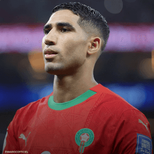 أشرف حكيمي بقميص المنتخب المغربي