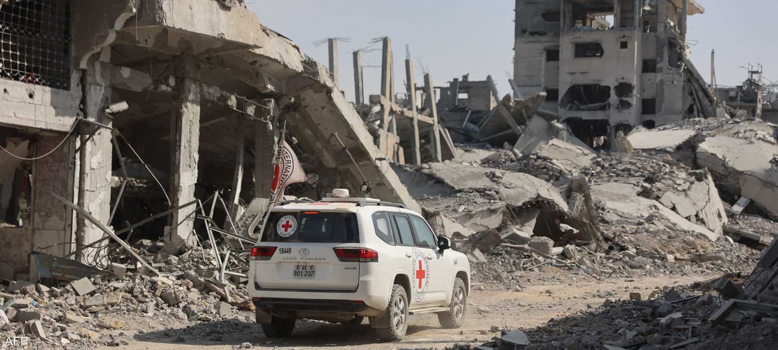 الصليب الأحمر تسلم جثة رهينة إسرائيلي