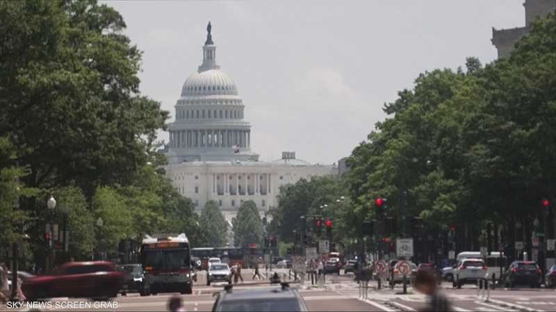 ترامب يتهم الديمقراطيين بإلحاق الضرر المتعمد بالبلاد