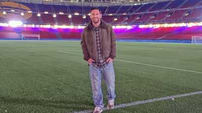 زيارة مفاجئة من ميسي لملعب برشلونة.. ورسالة مؤثرة