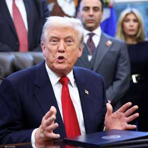 ترامب يحذر من تبعات حكم المحكمة العليا على الرسوم