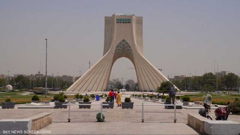 مسؤول إسرائيلي يدعو للإطاحة بالنظام الإيراني