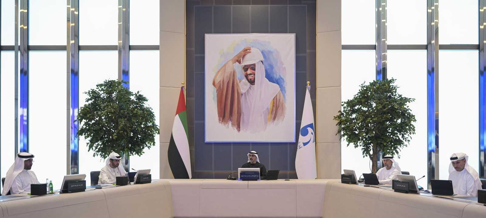 ولي عهد أبوظبي يترأس اجتماع اللجنة التنفيذية لمجلس "أدنوك"