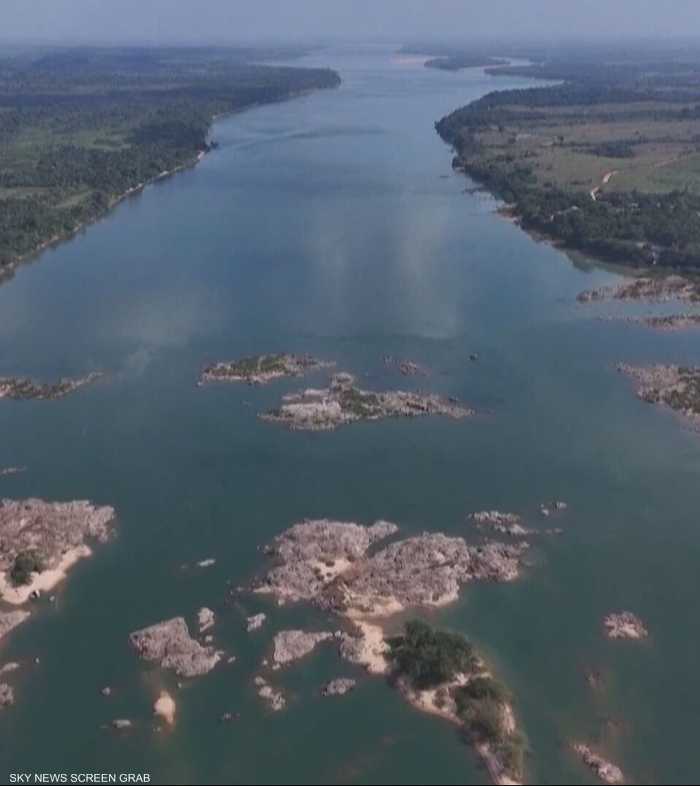 متظاهرون من السكان الأصليين يحتجون في قمة المناخ بالبرازيل