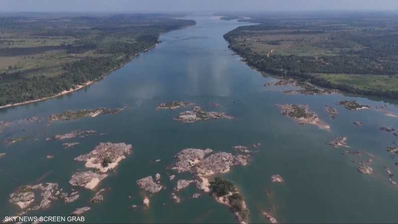 متظاهرون من السكان الأصليين يحتجون في قمة المناخ بالبرازيل