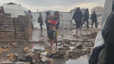 كاميرا سكاي نيوز عربية ترصد معاناة سكان غزة مع هطول الأمطار