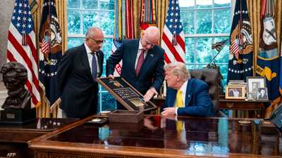 هدايا وسبائك.. خطة سويسرا لكسب ود ترامب "نجحت"