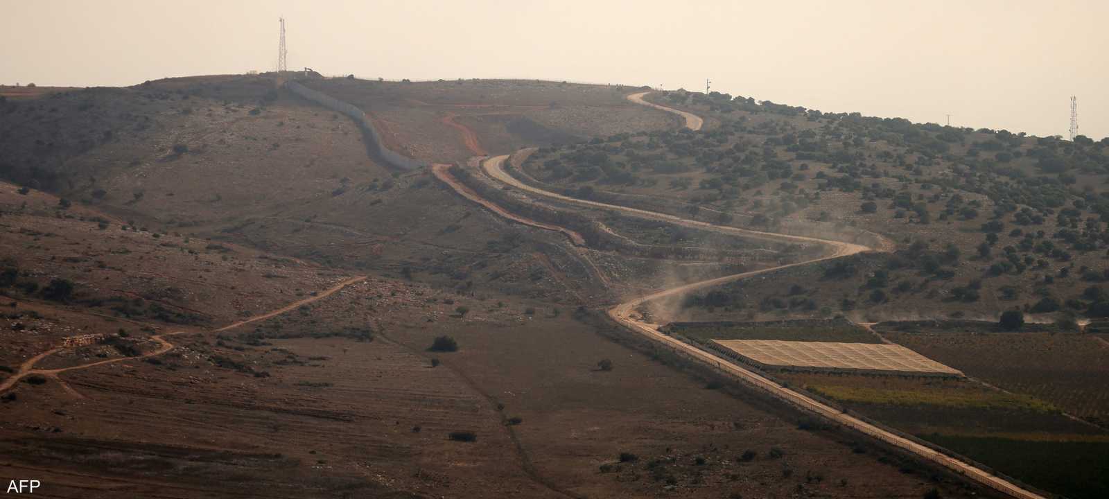 الجدار الذي تبنيه إسرائيل مع لبنان