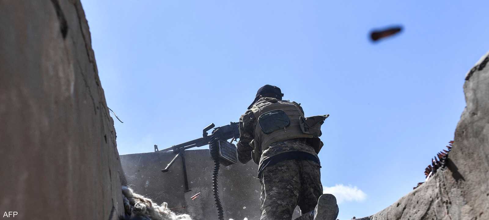 عنصر من قوات سوريا الديمقراطية_أرشيف