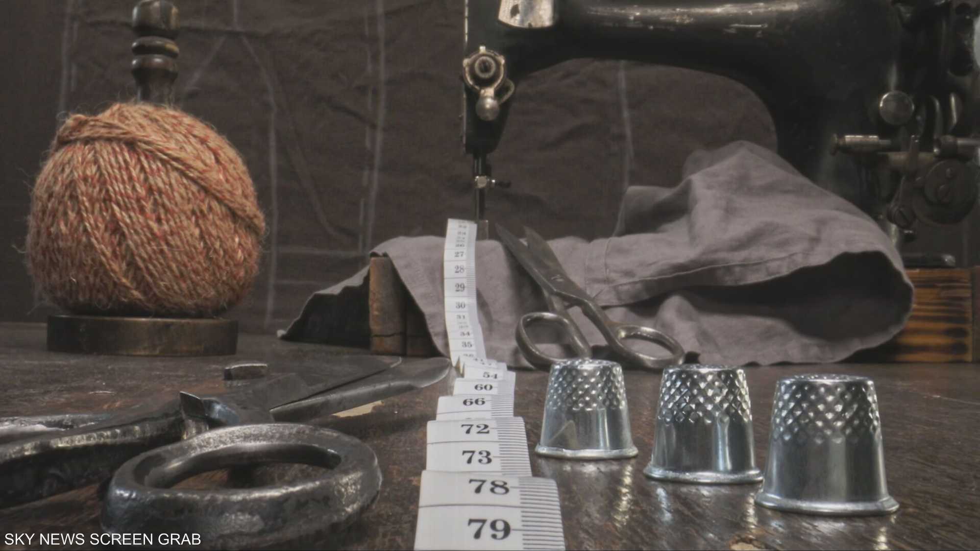 كيف وُلِدت مقاسات الملابس S وM وL… ومن أين جاءت؟